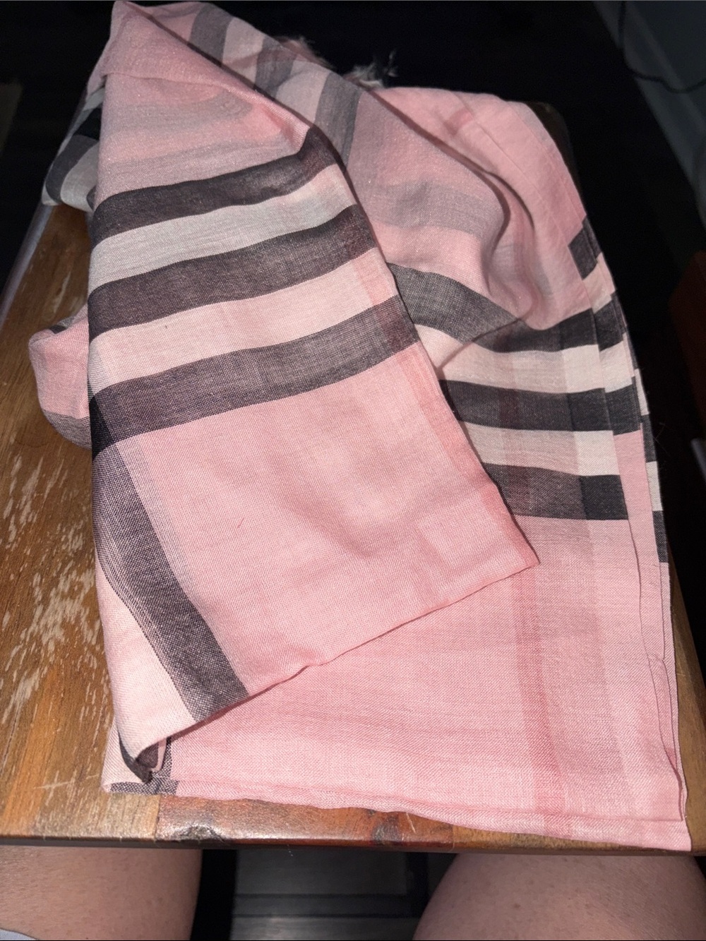 Burberry Check Wool & Silk Gauze Scarf ASH ROSE - Picture 4 of 4